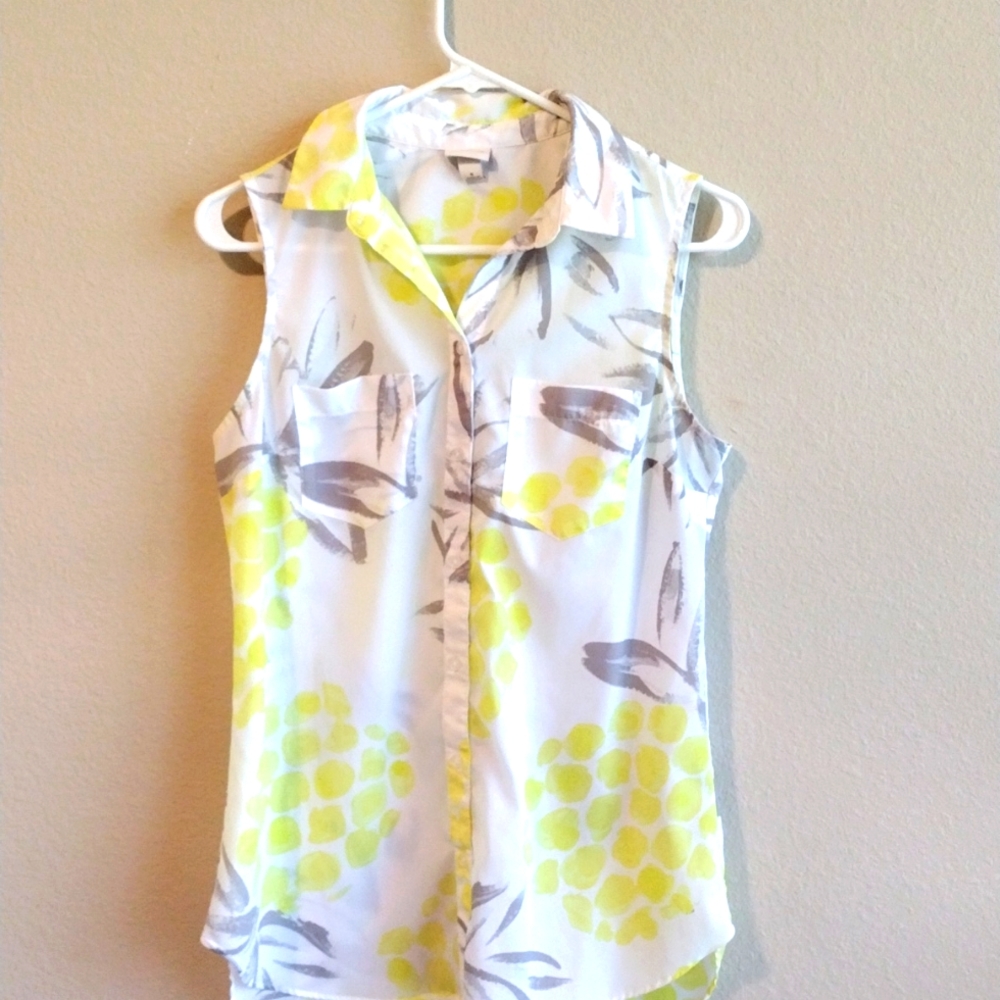 Sleeveless Blouse